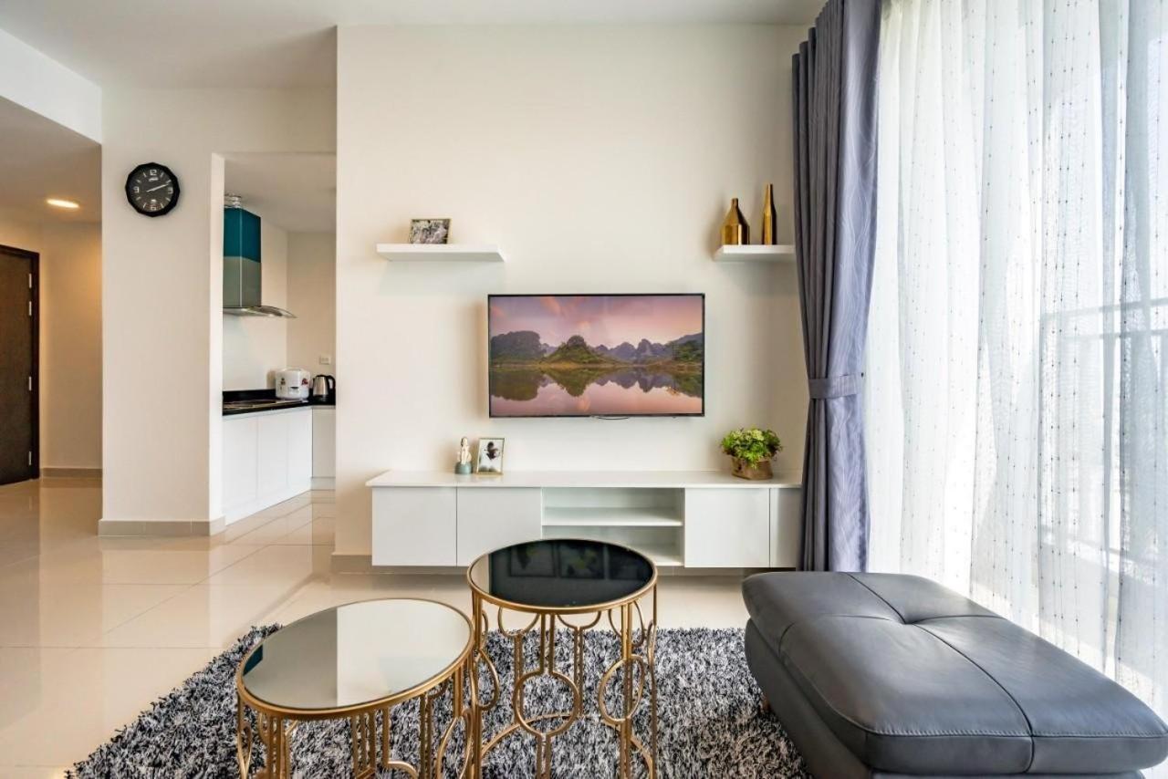 مدينة هوشي منه Henry Home - Rivergate المظهر الخارجي الصورة